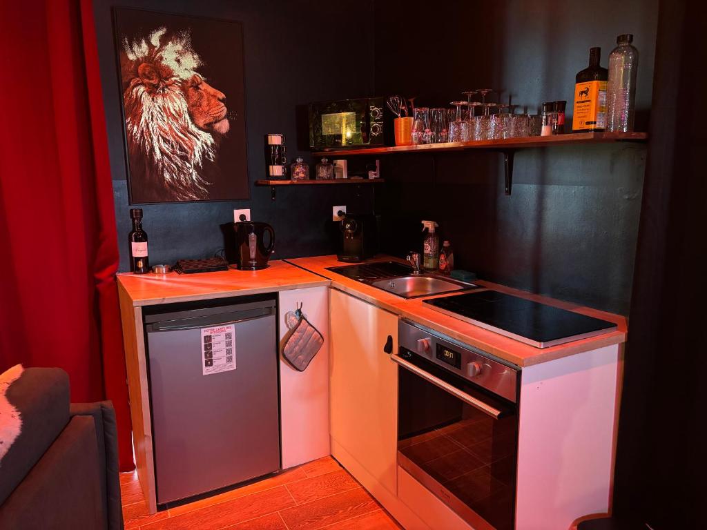 Kitchenette - La Sainteny Touch