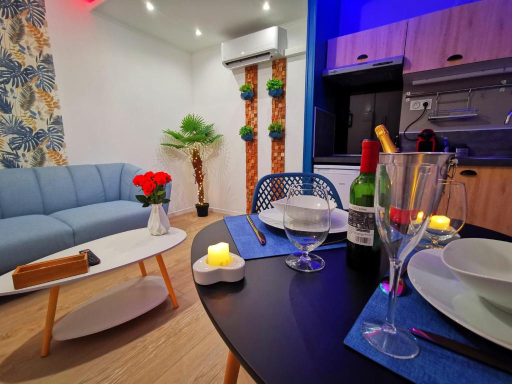 Salon & Coin repas - Aux Bulles 1