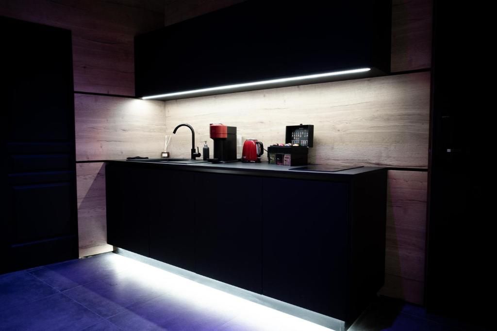 Cuisine - Salon - Omira Tours