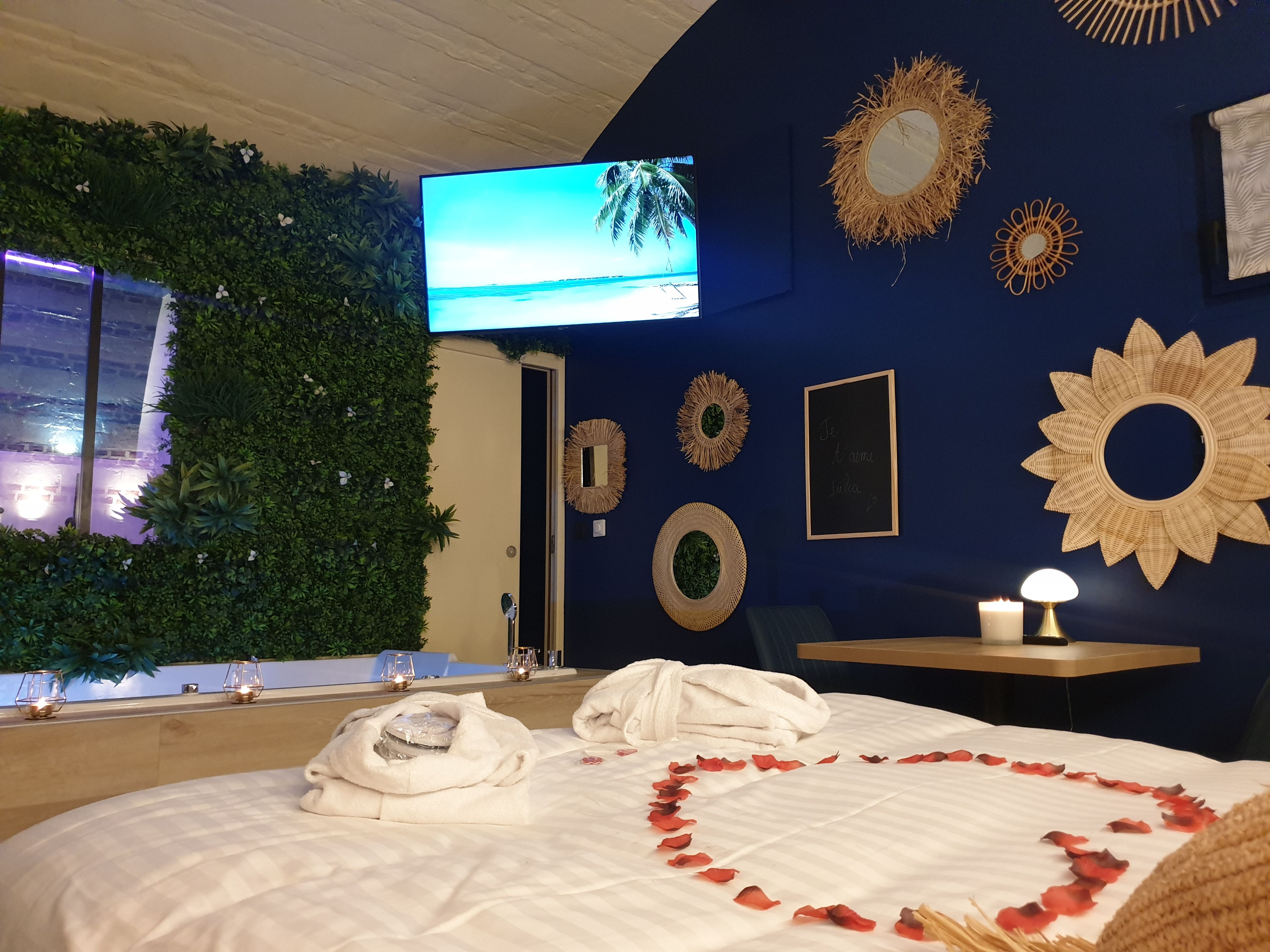 Téléviseur  - L'Envoûtante - La Parenthèse Envoûtée