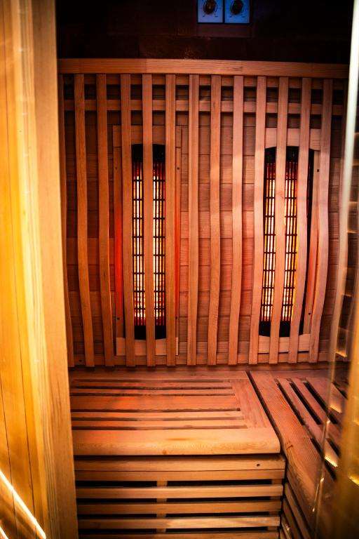 Sauna  - Chambre 50 Nuances Plus Sombres - Very Good Trip