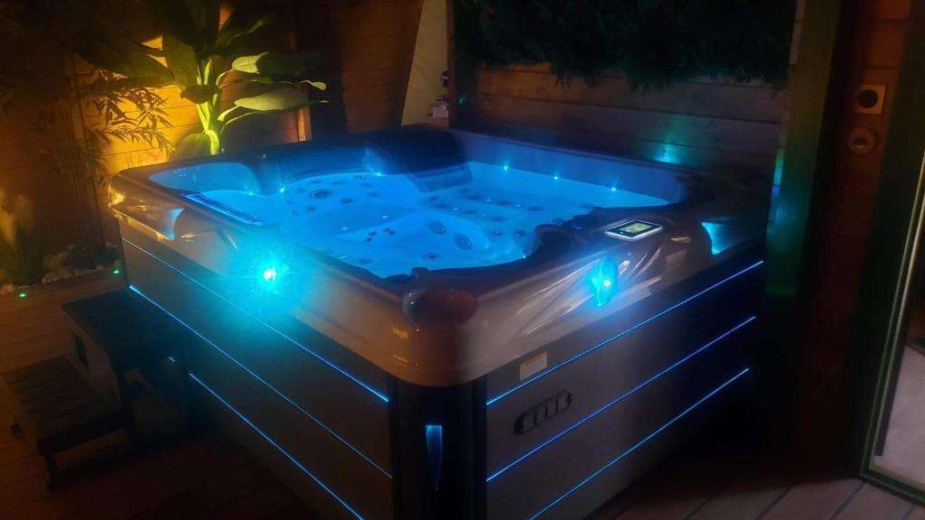 Jacuzzi - Tropical Spa