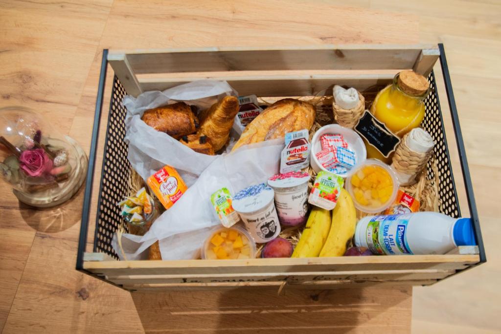 Petit Déjeuner Inclus - La Secrète Room