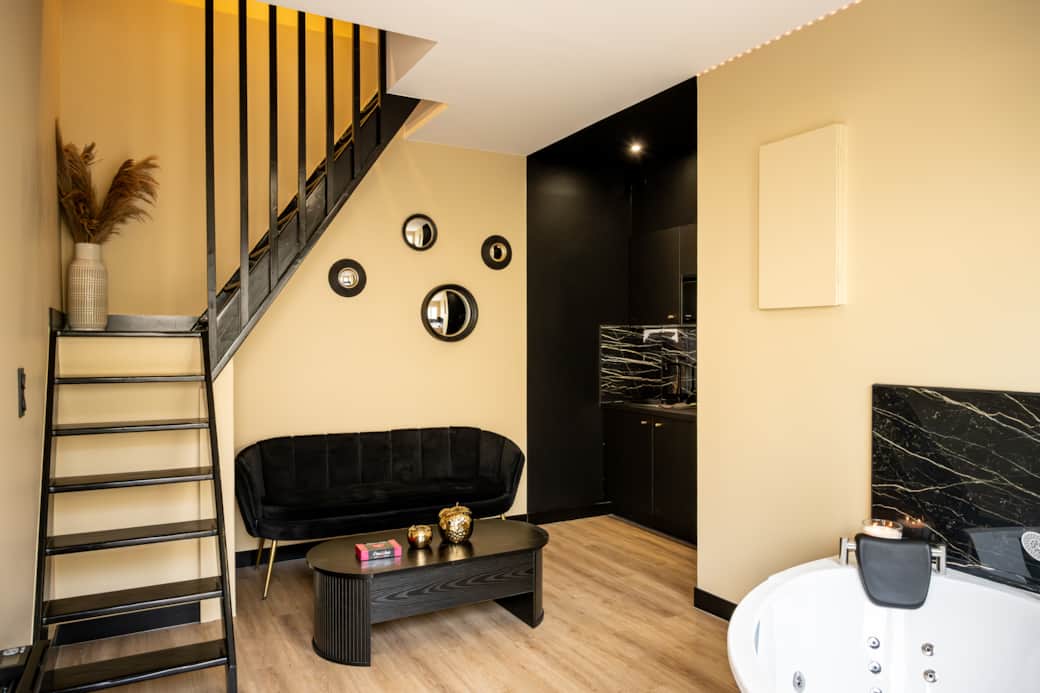 Les Clefs du Patio à Le Mans - Chambre romantique pour couple