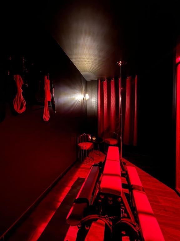 Aménagement BDSM - La Suite Interdite - Les Suites Gaillardes