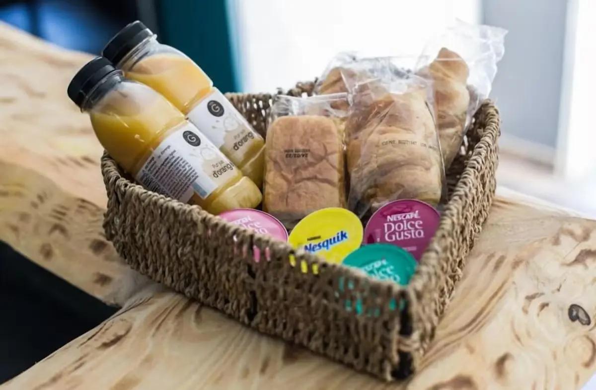 Petit Déjeuner - - Love Room Amazone - L'Everest Rooms