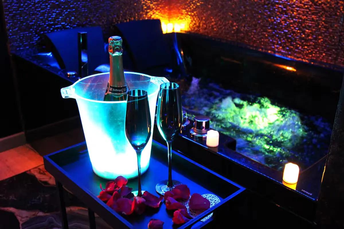 Champagne - Enjoy Love Room