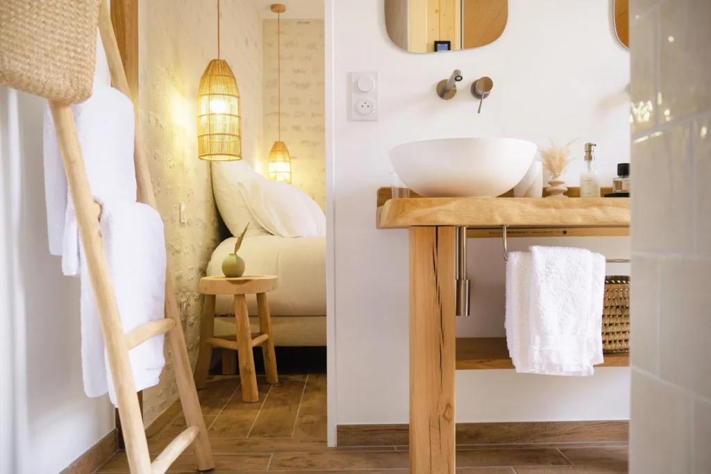 Chambre & Salle d'eau - L'Élégante - L'Orée des Lys