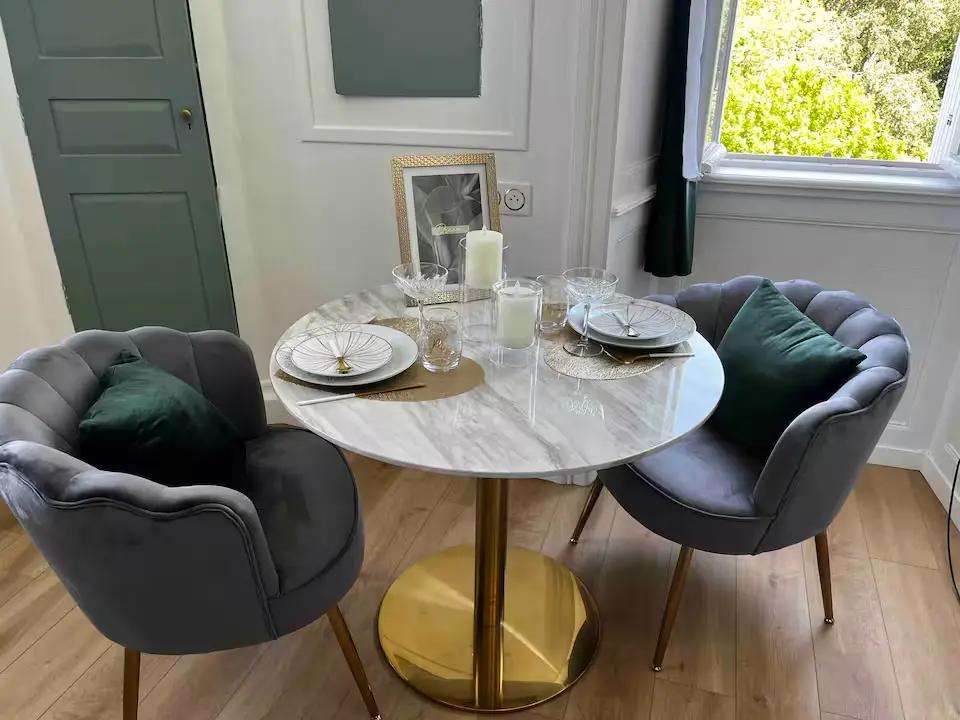 Coin repas - La Suite KalypsÔ - Kastell Ô fil de l’eau