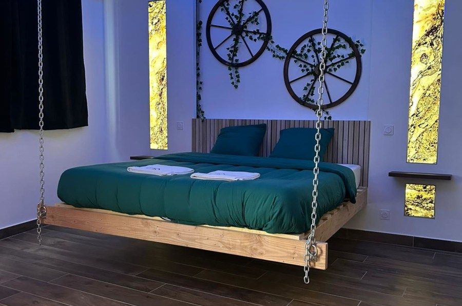 Lit Suspendu - La Suite 2 Grenoble