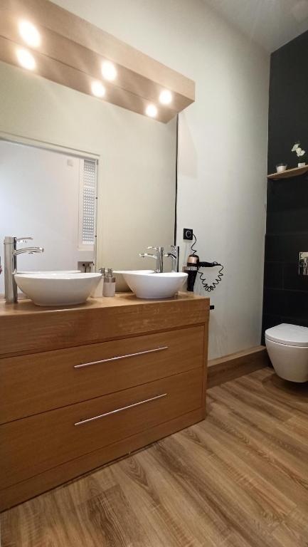 Salle d'eau - Sauna infrarouge - Appartement Deluxe by XELA