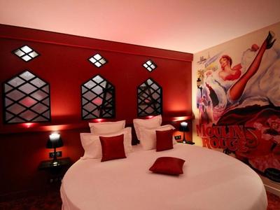 Chambre Moulin Rouge
