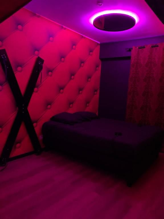 Lit Queen Size & Croix de Saint André - Lov'Appart Bonnétable