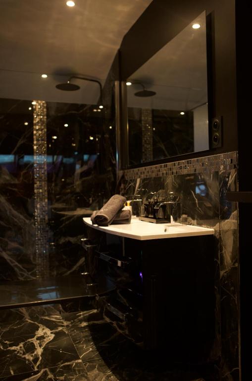 Salle d'eau - Amour & Tentation - Parenthèse Love