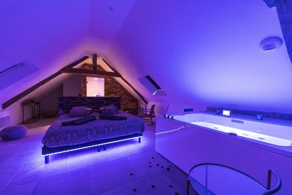 Chambre & Balnéo - L'Évasion  - Love Room Tours