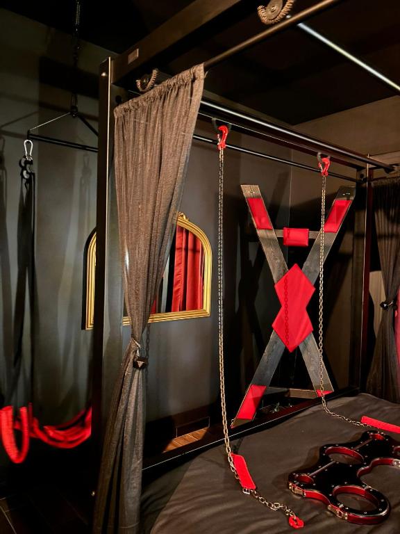 BDSM - La Suite Interdite - Les Suites Gaillardes