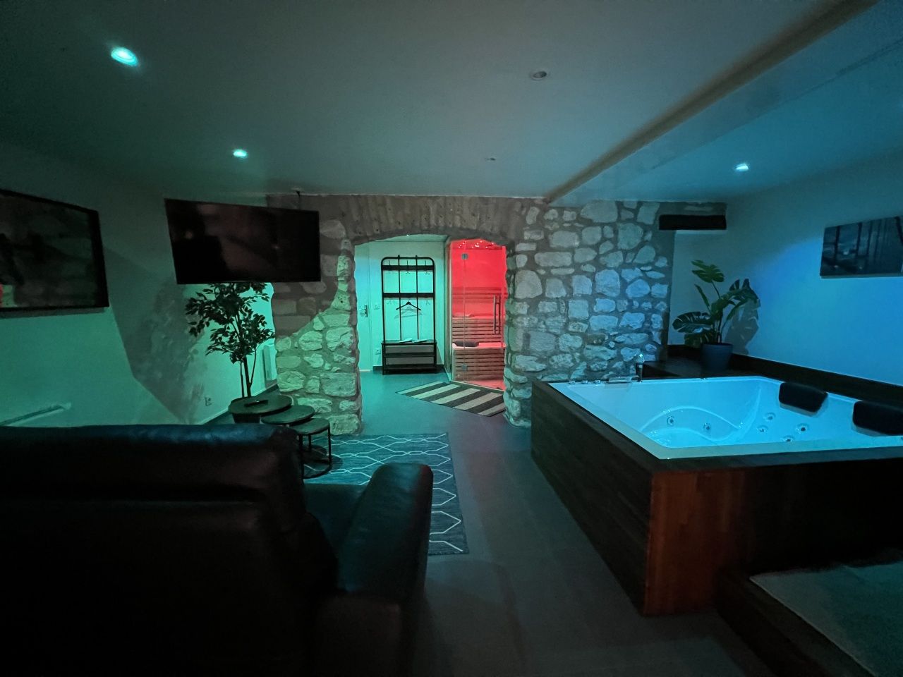 Appart Spa Privatif à Reims - Chambre romantique pour couple