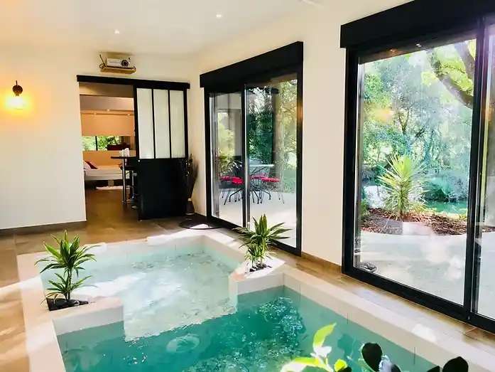 Piscine de Jour - Gîte le Cocon
