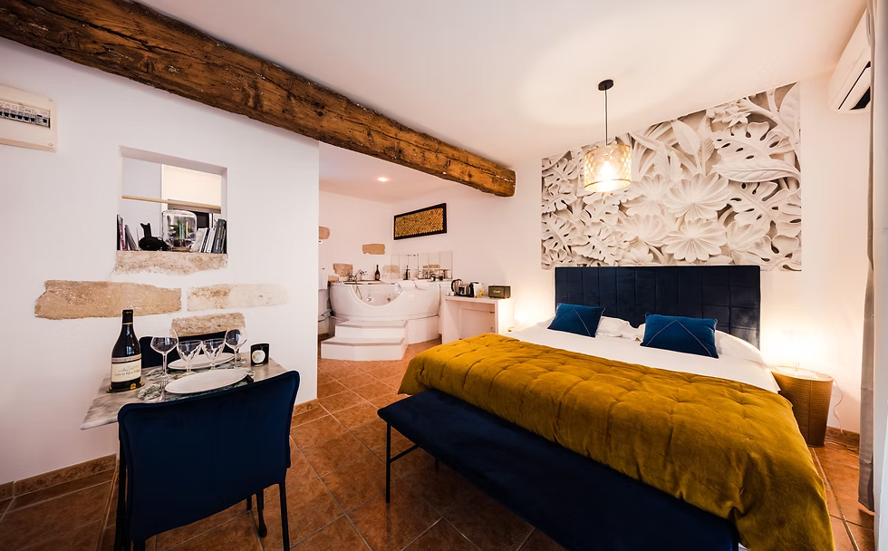 La Suite 25 à Avignon - Chambre romantique pour couple