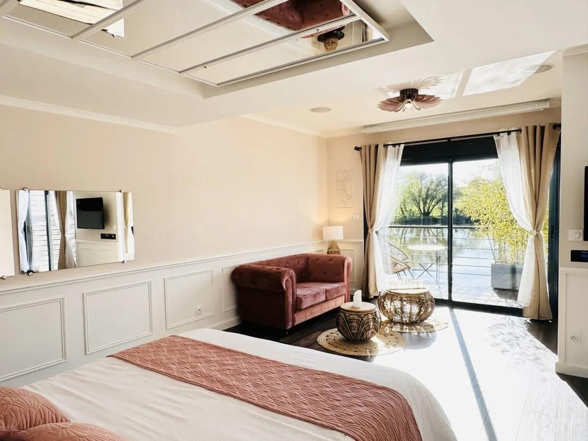 Vue extérieure Chambre - Le Colombier - L'Étang du Vieux Doyenné