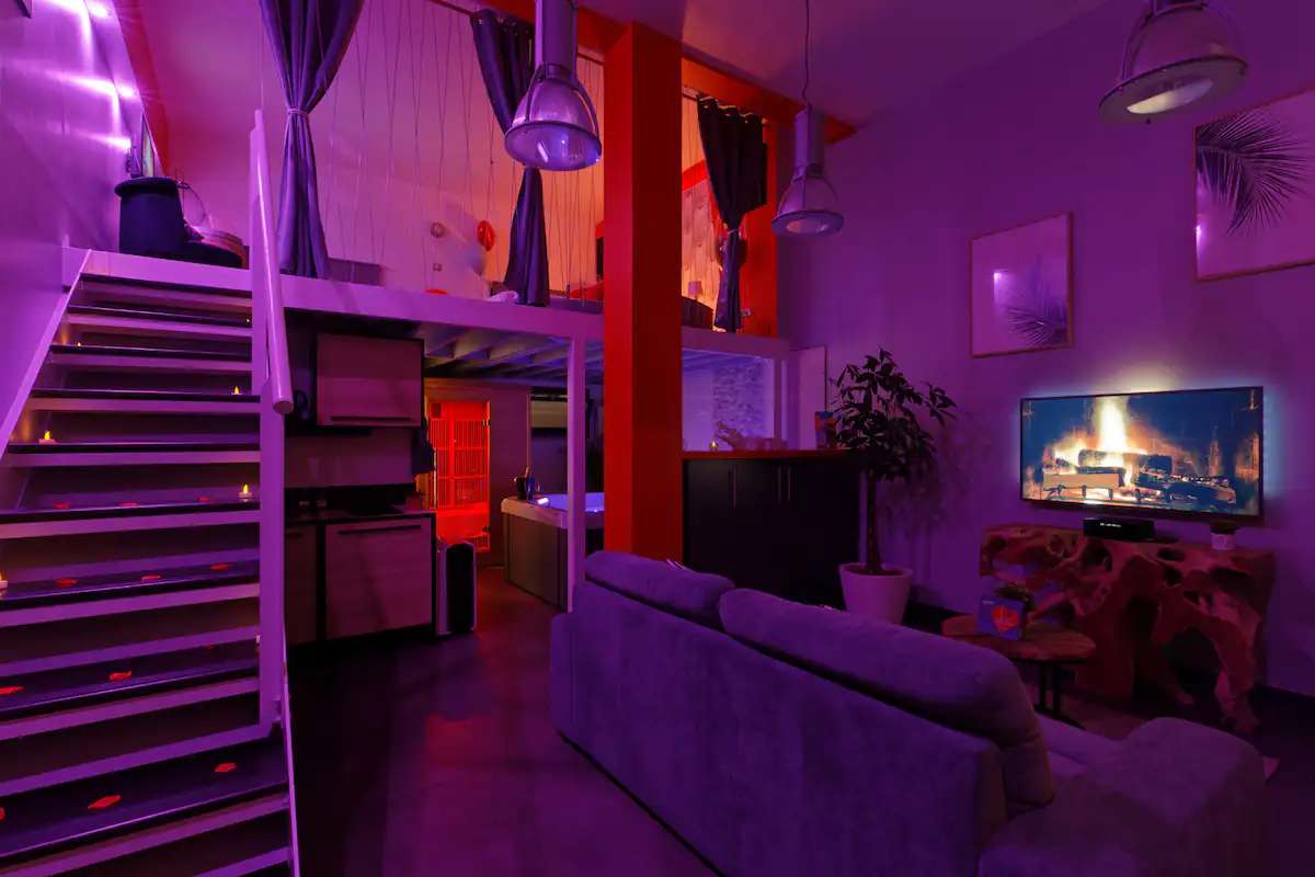 Salon et Mezzanine - Suite Romance - Romance SPA Le Havre