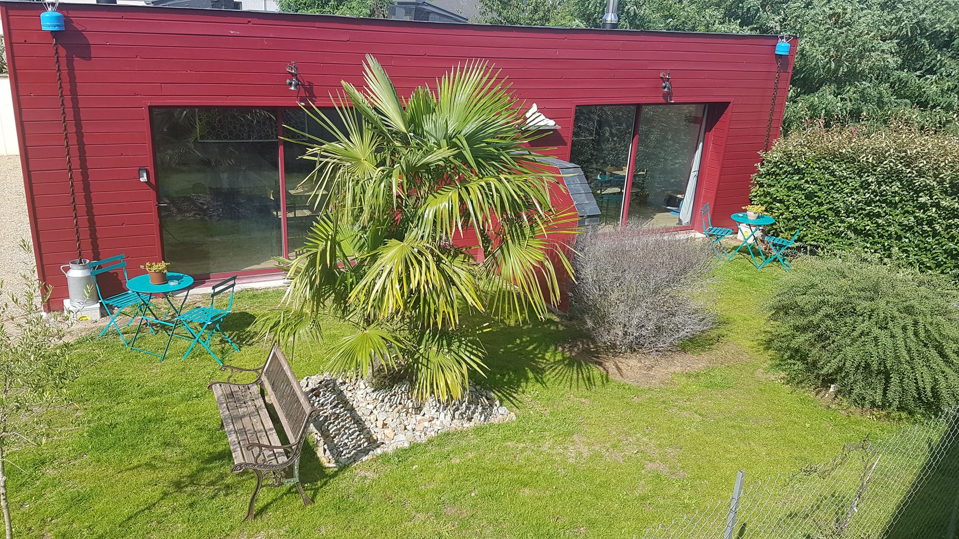 Extérieur - La Suite Fraise - Chuttt...