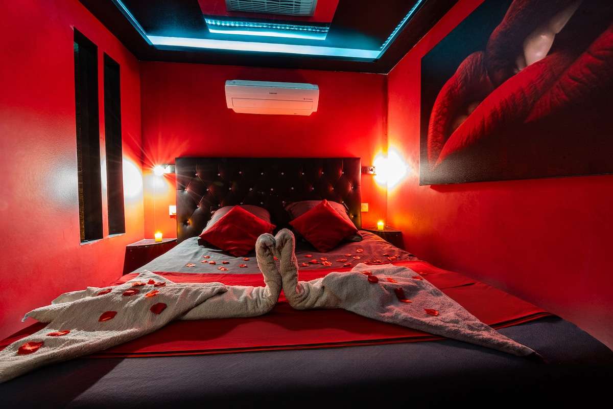 Lit - Le Boudoir des Sens - Suite Romantique Narbonne