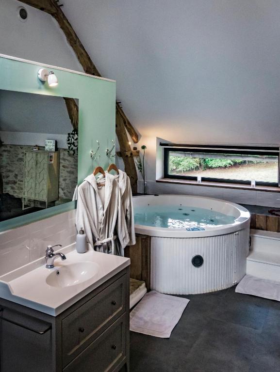 Espace Jacuzzi - Les Hauts de Bagadou - La Suite