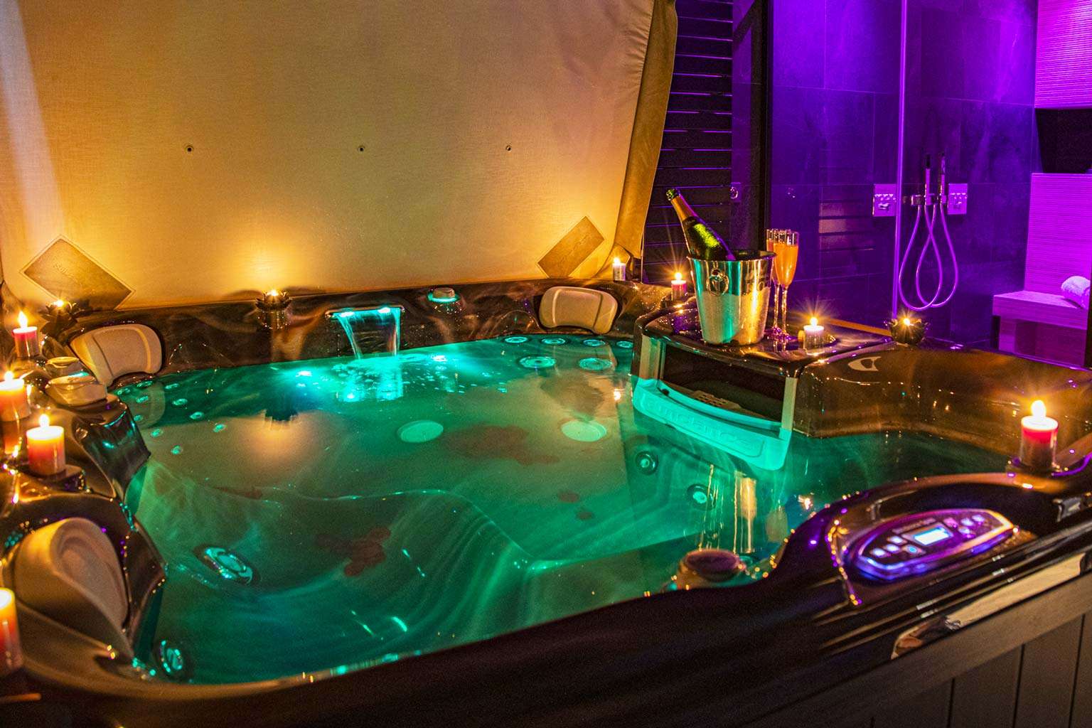 Jacuzzi - Calinsia