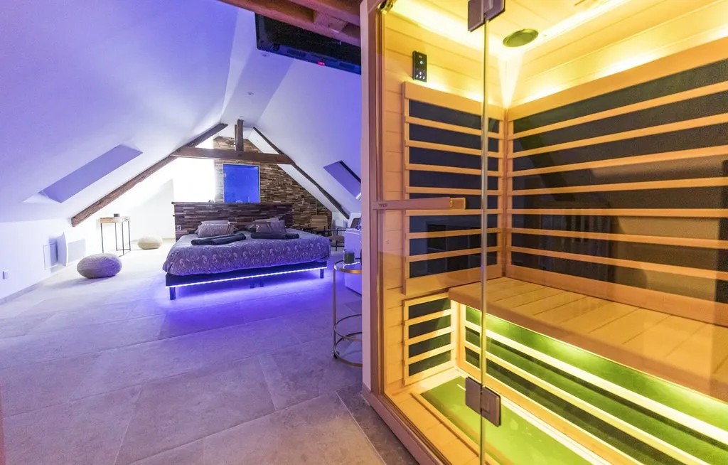 L'Évasion Tours à Saint-Cyr-sur-Loire - Chambre romantique pour couple