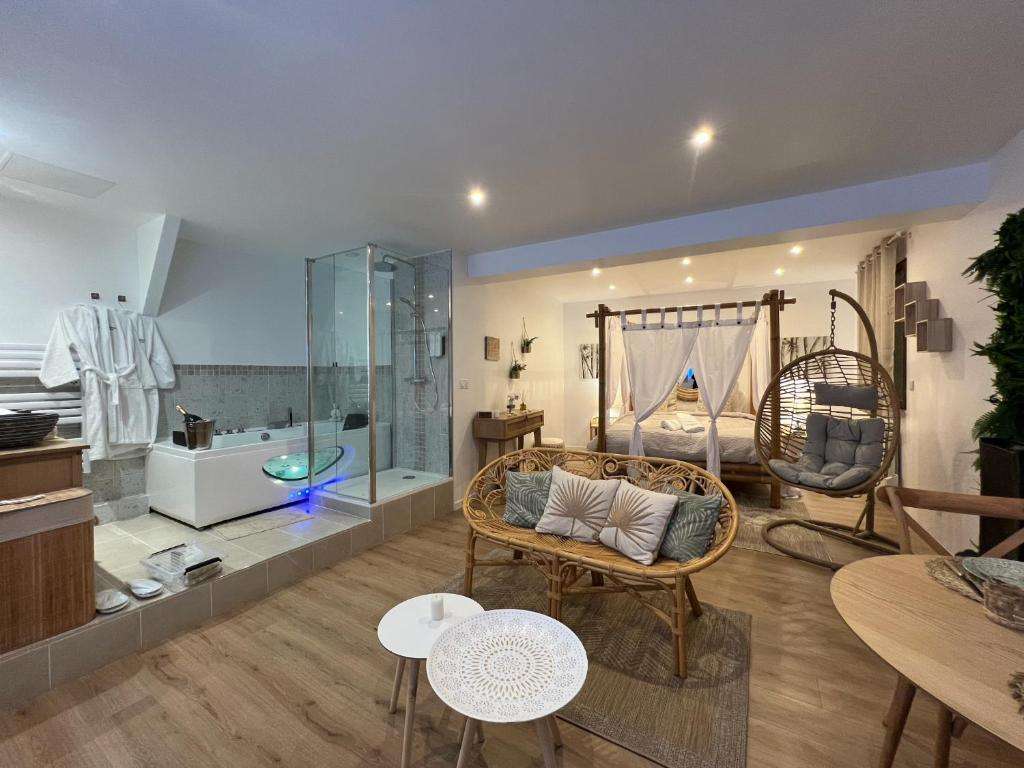 Vue principale - Bali Mon Amour  à La Ville-du-Bois