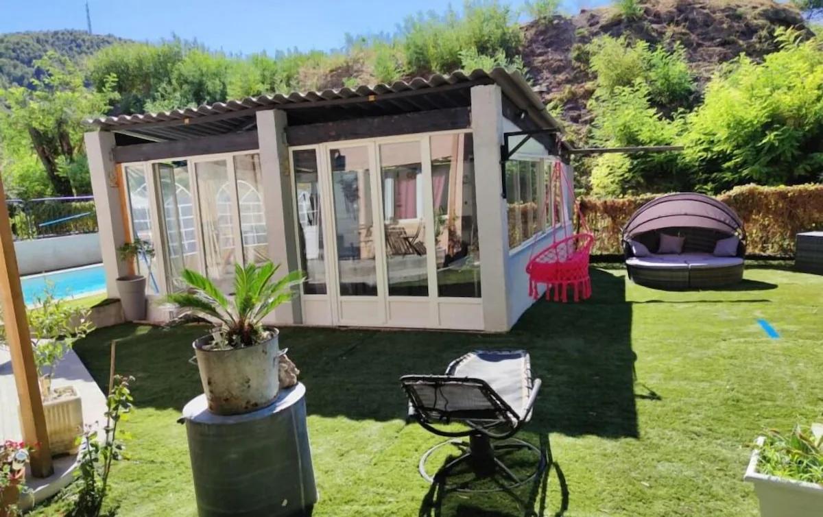 Vue Extérieure - Love Room Amazone - L'Everest Rooms