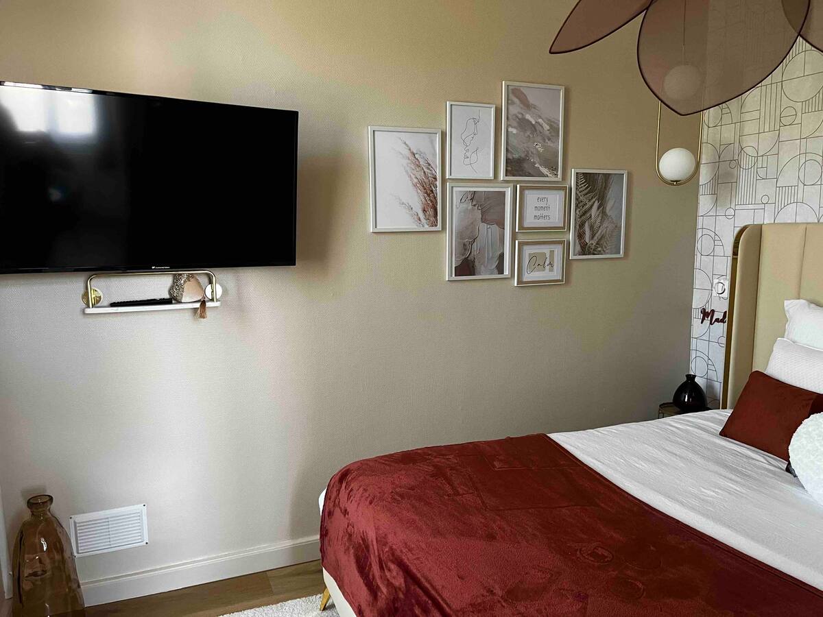 Télévision Chambre - La Suite KalypsÔ - Kastell Ô fil de l’eau