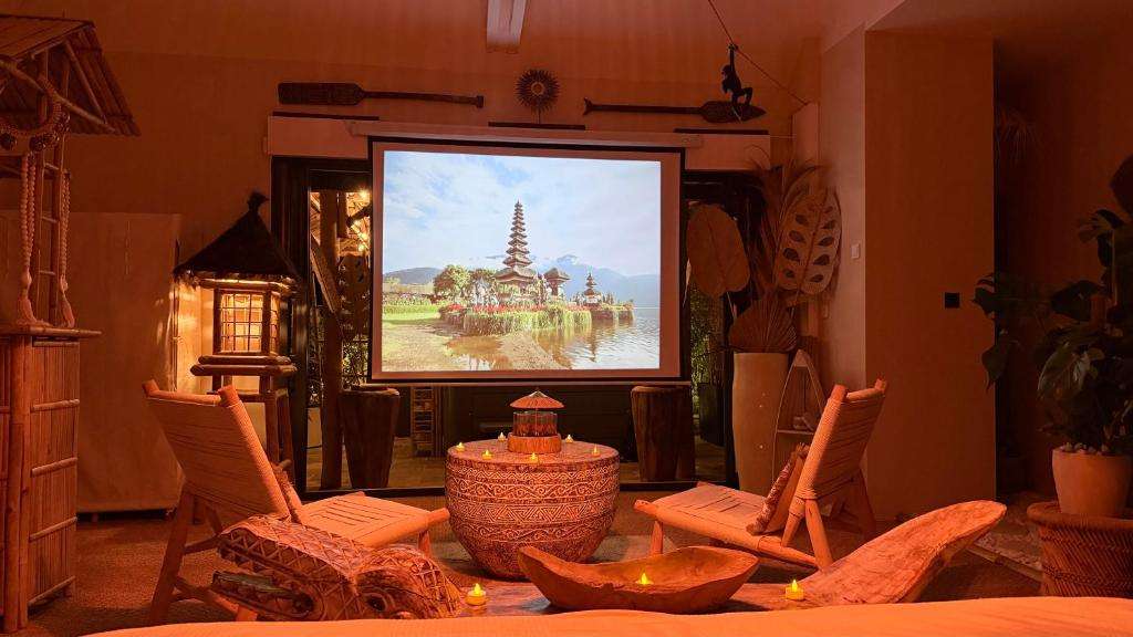 Salon de Nuit - L'Escale à Bali