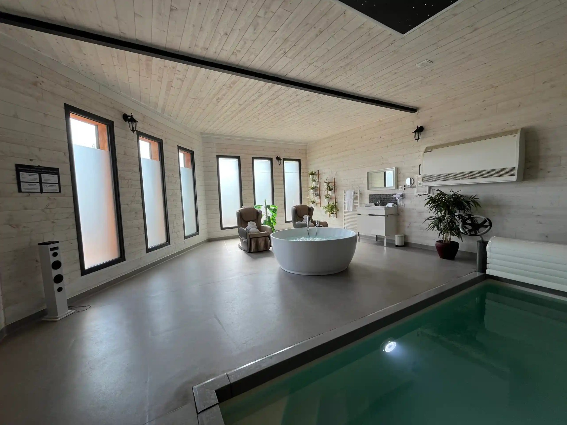 La Suite d'Icare à Plonévez-du-Faou avec jacuzzi privatif - Chambre romantique pour couple