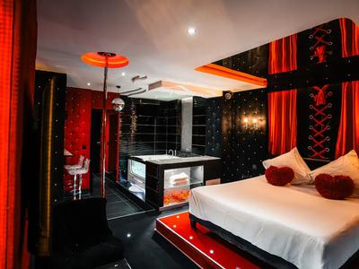 Le Cabaret VIP Spa