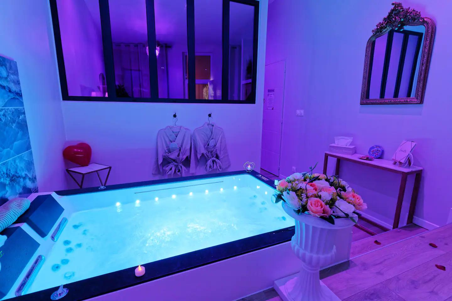 Baignoire Balnéo - Suite Nuit d'Amour - Romance SPA Le Havre