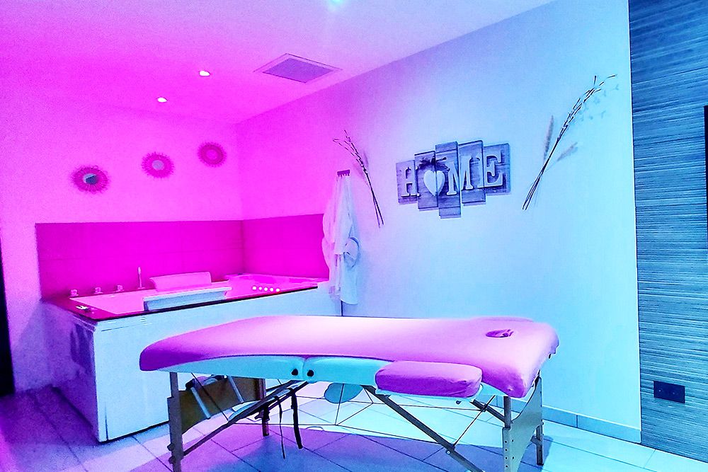 Table de Massage & Balnéo - La Suite Héra - L'Olympe des Sens