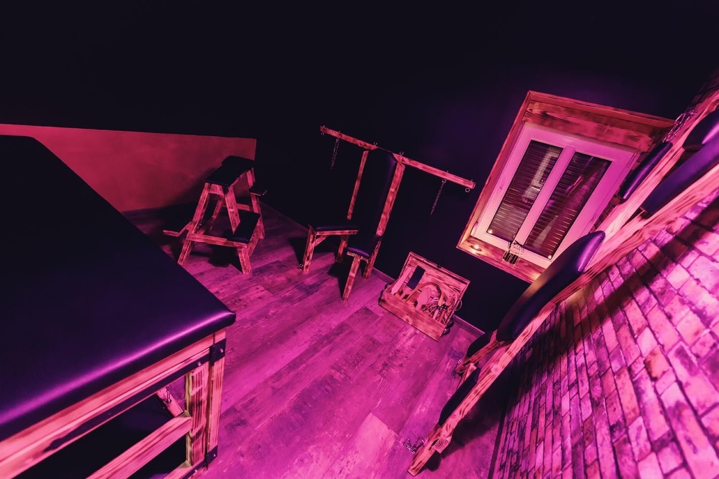 Espace BDSM - L'Écrin du Désir - Les Gîtes de Justine