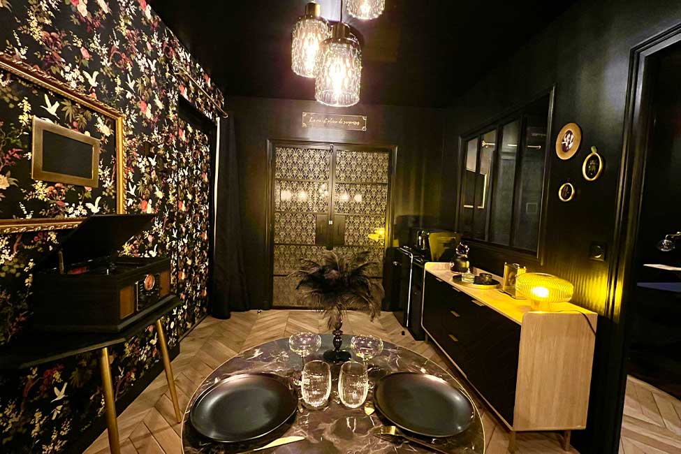 Salon & Coin repas - Suite Gatsby - Les Petits Plaisirs Angers