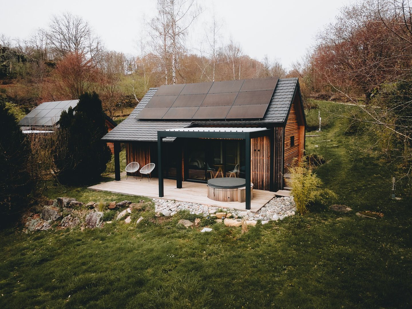 Extérieur - Lodge Spa Privatif & Pergola bioclimatique - Ecrin d'Auvergne