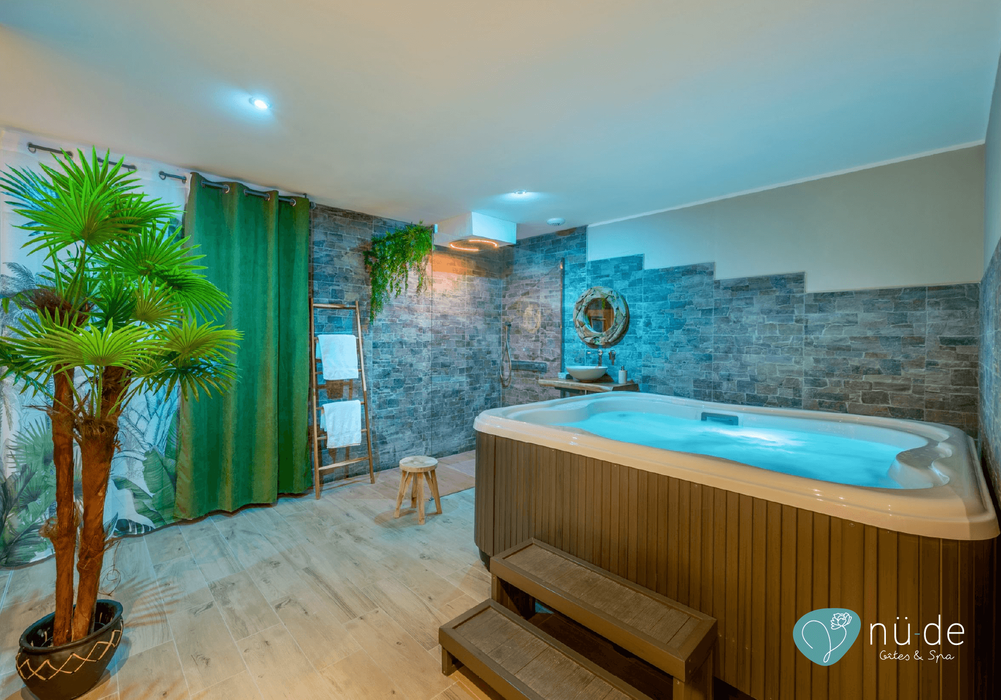 Jacuzzi - Spa - Lost Paradise - Nü-de