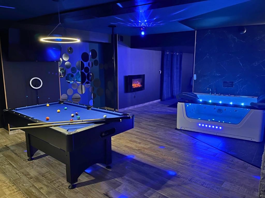 Suite Cléopâtre à Niort - Chambre romantique pour couple