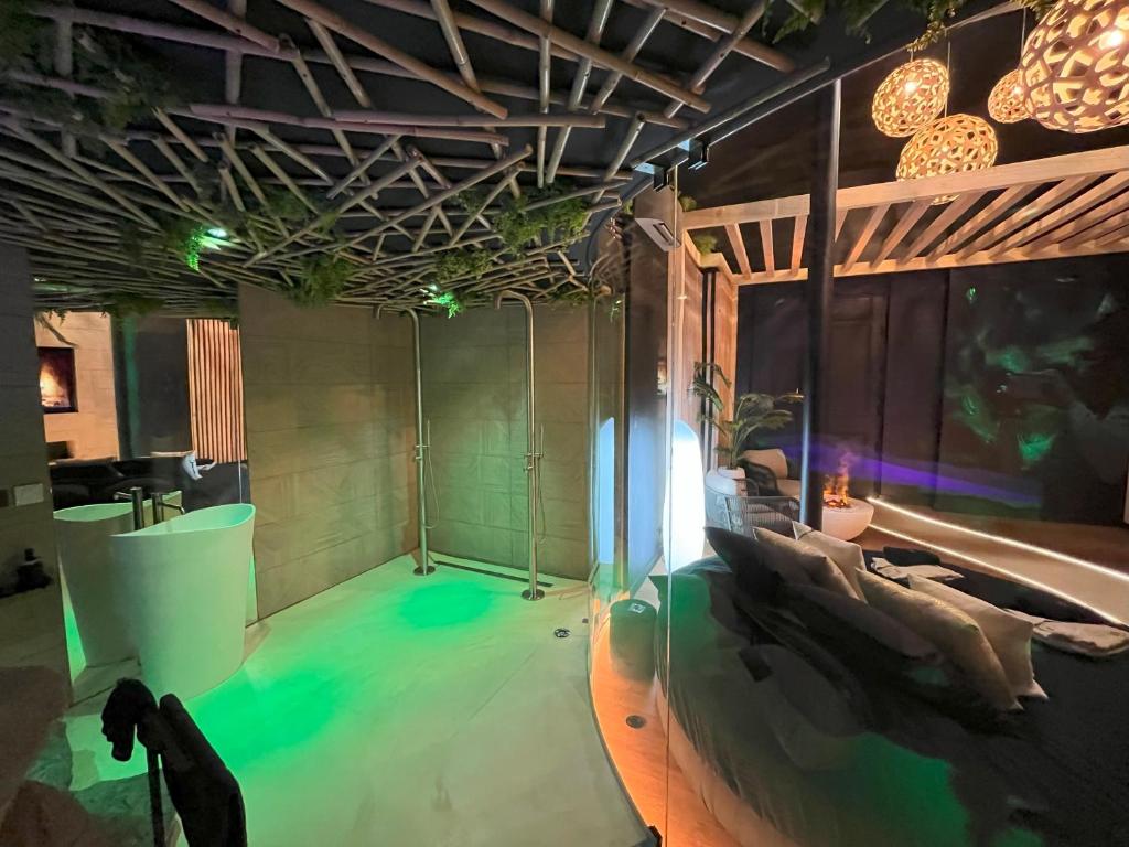 Salle d'eau - Suite la Jungle - Omira Bordeaux