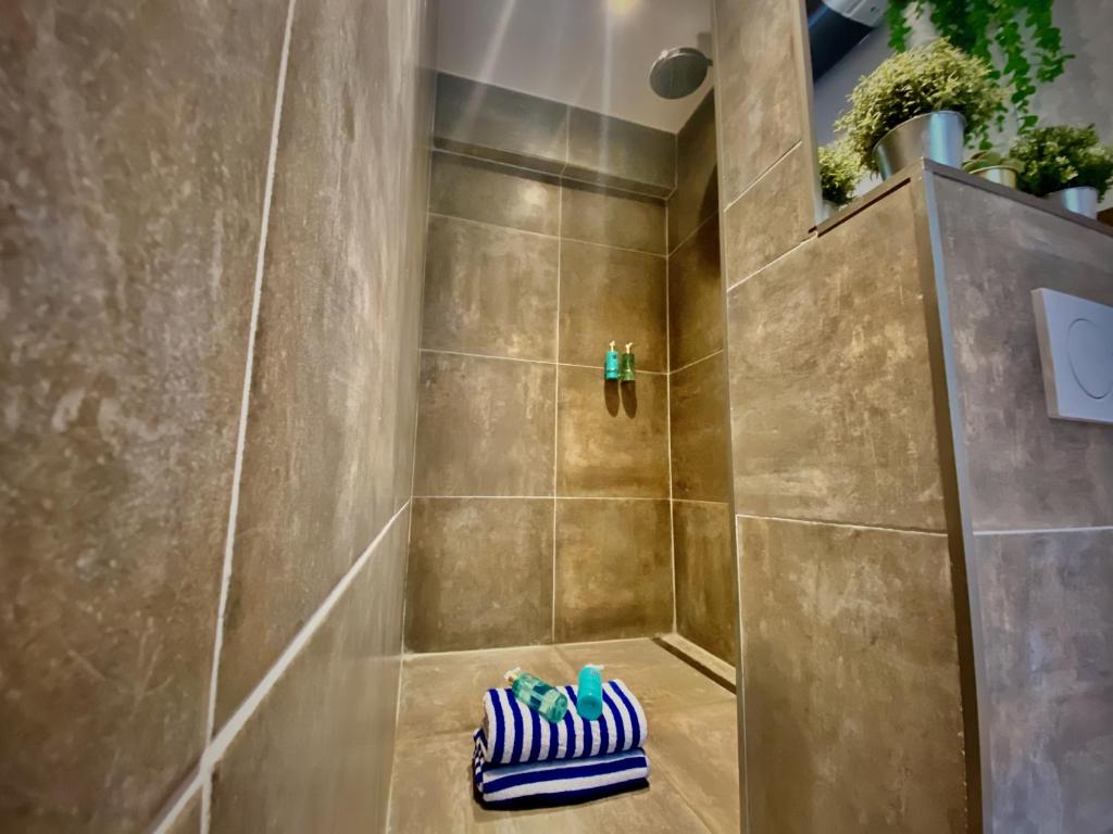 Douche - L'Atelier 1742