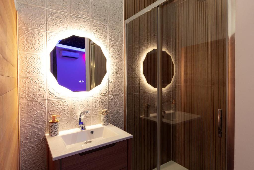 Salle d'eau - Appartement Harmonie Spa - Spa Privatif Dijon