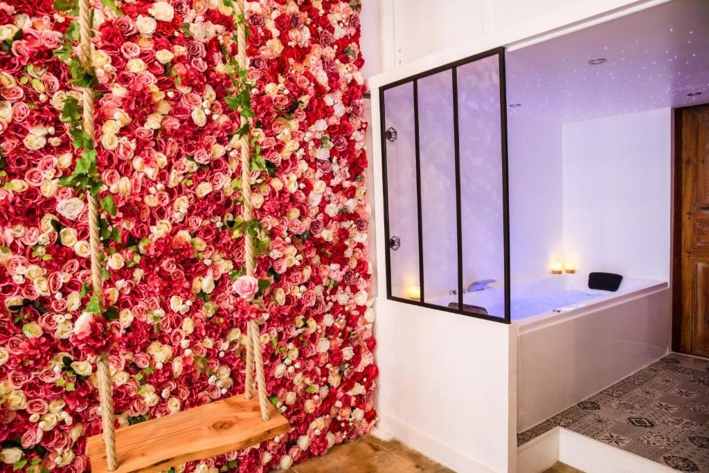 Suite Venusa Jean Jaurès à Montpellier - Chambre romantique pour couple