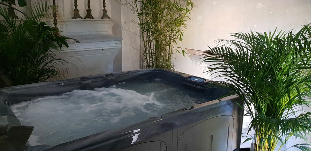 Jacuzzi - Suite Chapelle Romantique - Château Duo