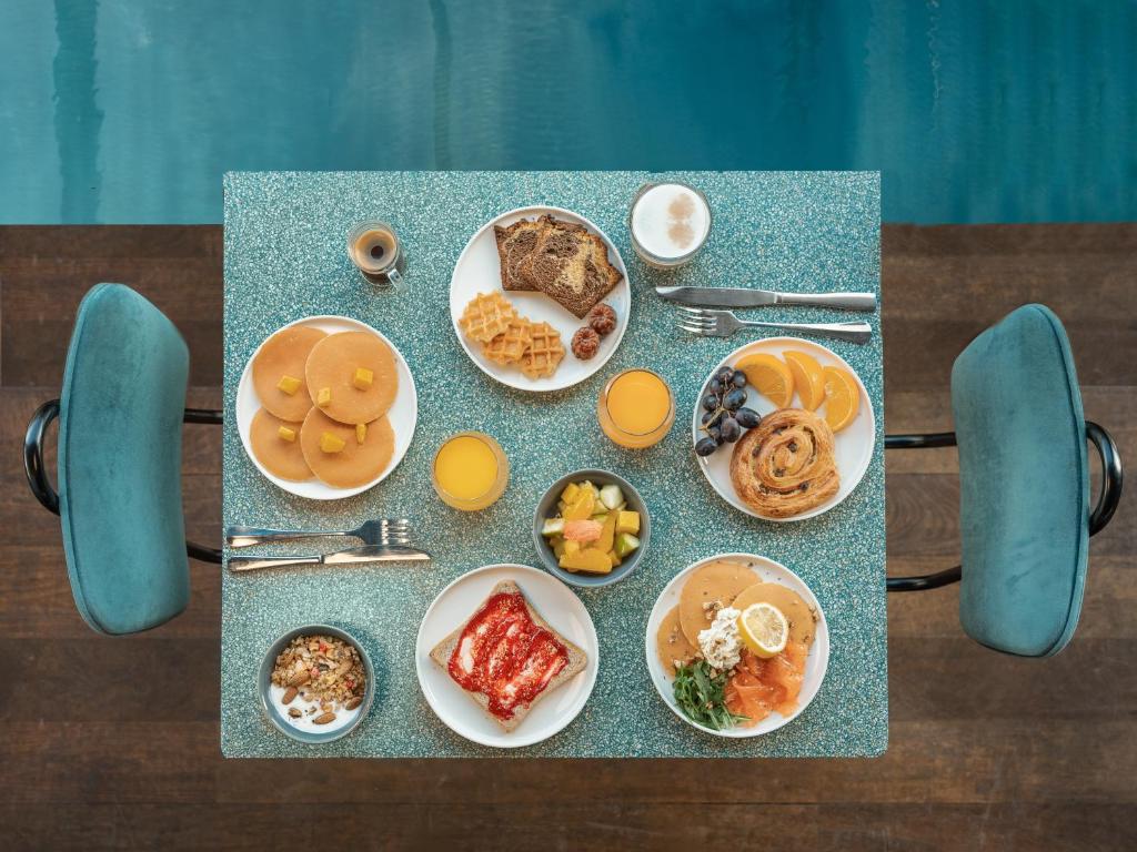 Petit Déjeuner - Off Paris Seine