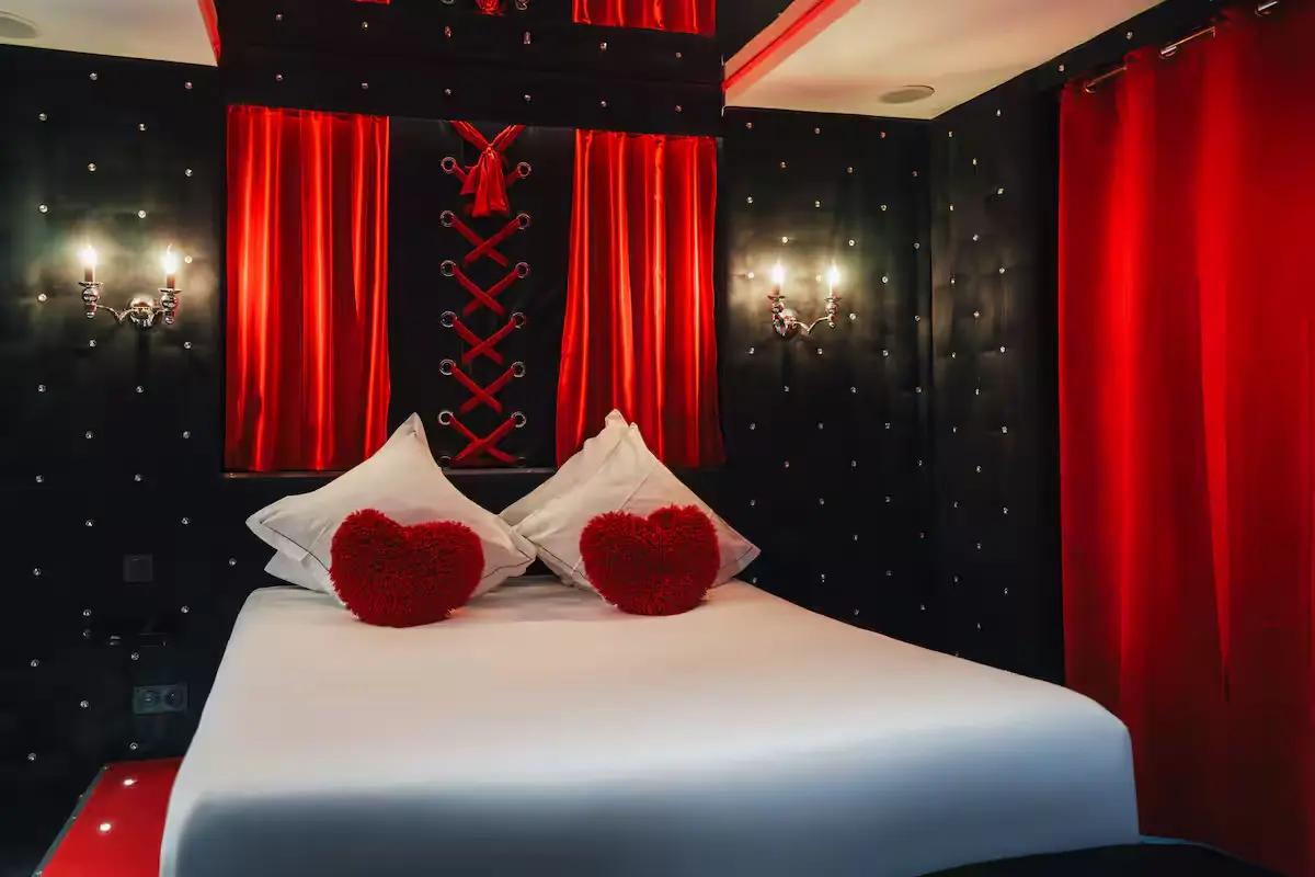 Lit  -  Le Cabaret VIP Spa